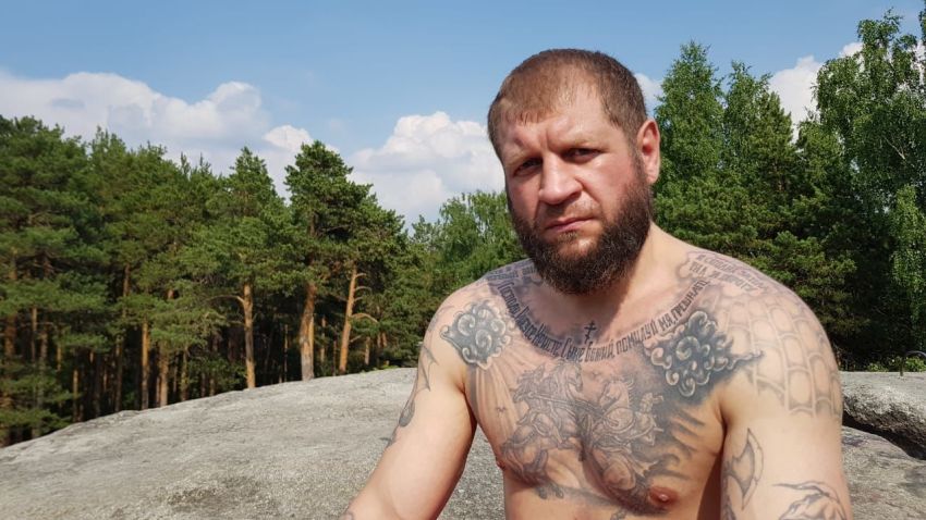 Александр Емельяненко рассказал, почему в свое время перешел в профессионалы