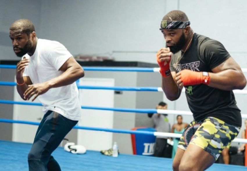 Tyron Woodley told how the first training session with Floyd Mayweather went, in preparation for the fight with Jake Paul