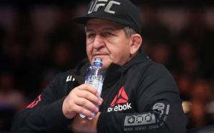 У Абдулманапа Нурмагомедова подтвержден коронавирус