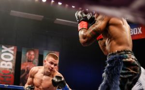 Иван Баранчик победил Кинана Смита в рамках вечера ShoBox