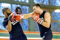 Экс-тренер Кличко: "Владимир жалел спарринг-партнеров. Если бы он их всех нокаутировал, то с кем бы боксировал?"