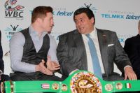 Президент WBC призывает Головкина согласиться на условия Альвареса 