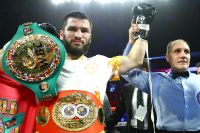 Маурисио Сулейман рассказал, повлияет ли на Бетербиева решение WBC об исключении российских боксеров из рейтингов