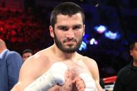 Артур Бетербиев: "Бивол меня избегает"