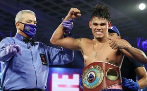 Наваррете отказался от титула WBO в полулегком весе