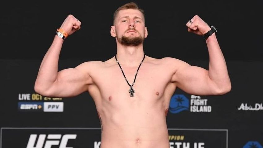 Александр Шлеменко: "Волков очень близок к поясу UFC"