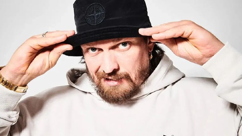 Александр Усик определился с двумя потенциальными соперниками по прощальному бою