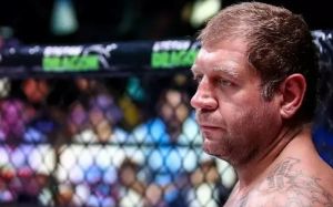 Владимир Хрюнов: "Я бы хотел, чтобы Александр Емельяненко больше никогда в жизни не проводил бои"