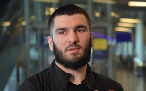 Артур Бетербиев отказался подтверждать бой с Биволом 1 июня: "У меня нет официальных данных"