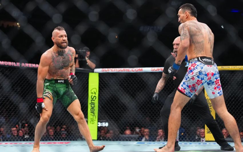 Конор МакГрегор травмировал ногу и проиграл Максу Холлоуэю на UFC 329