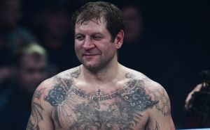 Александр Емельяненко: "В последнее время я на белое вино перешел – красное тяжелое какое-то"