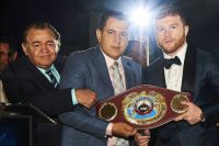 Президент WBO: Альварес может стать претендентом на титул Сондерса