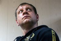 Алексей Олейник - об Александре Емельяненко: "Покуда он занимается херней, я всегда буду говорить: он занимается херней"