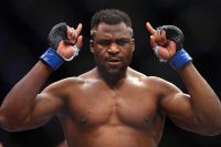 Фрэнсис Нганну: "Я лучший боксер UFC в тяжелом весе"