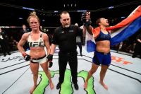 UFC 208 заработал на билетах 2, 275, 105 долларов 