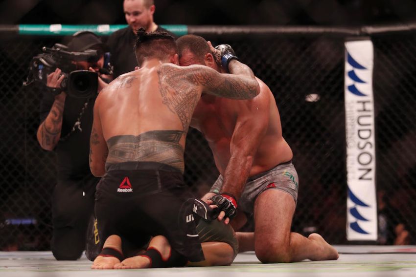 UFC Fight Night 142: Маурисио Руа финишировал Тайсона Педро в зрелищном поединке