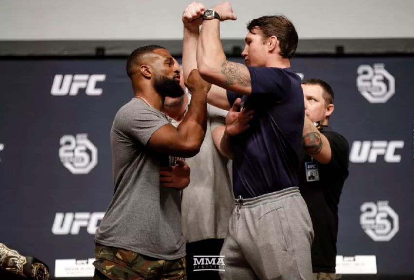 Битва взглядов на 25-й юбилейной пресс-конференции UFC в Лос-Анджелесе