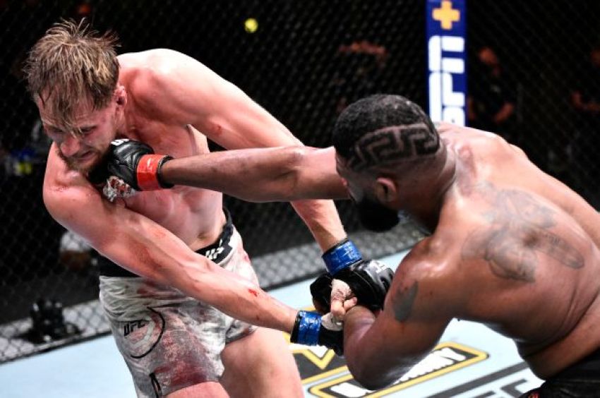 Александр Волков обратился к фанатам после поражения на UFC on ESPN 11