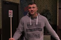 Евгений Романов в первом раунде остановил Дениса Бахтова