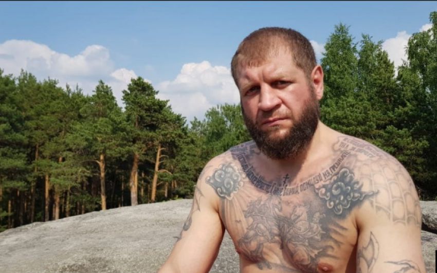 Александр Емельяненко и Александр Шлеменко проведут следующие бои 15 декабря