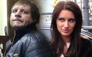 Александр Емельяненко помирился с бывшей женой Полиной Селедцовой