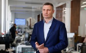 Виталий Кличко получил травму, после того как погонял вандалов на выходных