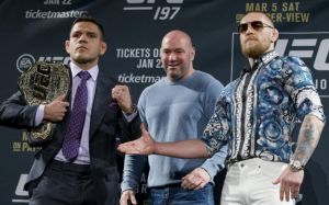 До ареста Макгрегора UFC планировала бой Конор-дос Аньос за титул временного чемпиона