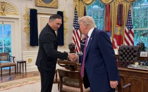 Александр Усик встретился с Дональдом Трампом