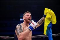 Боец UFC Потеря помогает украинской армии