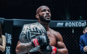 Деметриус Джонсон подерется с чемпионом ONE Championship на апрельском турнире в Китае