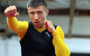СМИ: Поединку Ломаченко и Линареса мешает трансляция соревнований по софтболу
