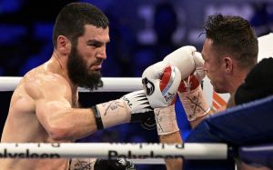 Тренер Каллума Смита прокомментировал поражение от Бетербиева