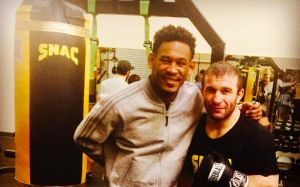 Автандил Хурцидзе: Бегать надо на стадионе. В ринге надо бить
