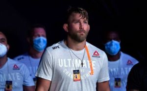 Александр Густафссон намерен вернуться в октагон в начале нынешнего года
