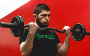 Хабиб Нурмагомедов вызвал на бой Флойда Мейвезера