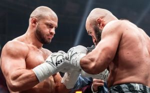 Гендиректор RCC Boxing Promotions не согласен с решением судей в бою Исмаилов - Штырков