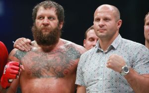 Камил Гаджиев рассказал, почему Федор Емельяненко не помогает Александру справиться с запоем
