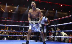 Григорий Дрозд отреагировал на решение Бивола оставить титул WBC