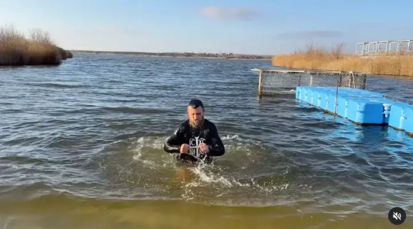 Василий Ломаченко: «С праздником Крещения»