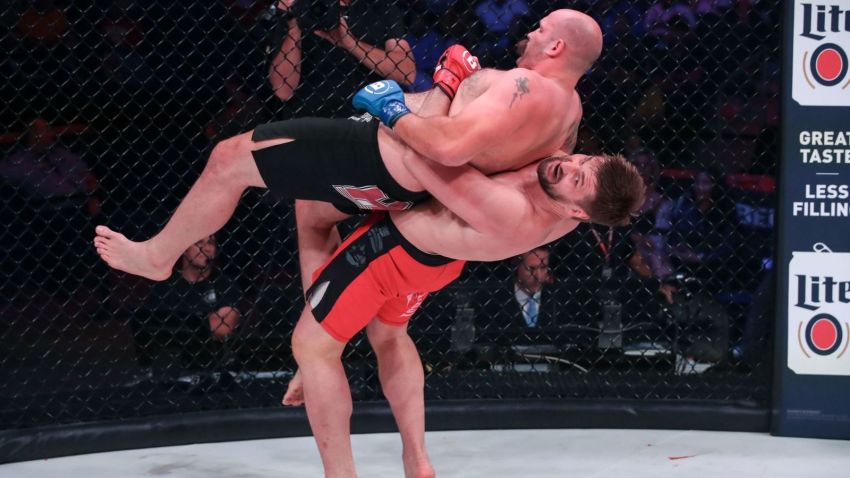 Олег Тактаров считает, что Виталий Минаков снова станет чемпионом Bellator