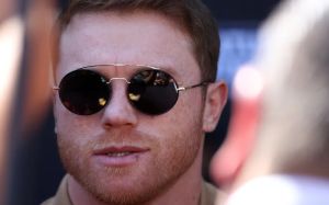 Сауль Альварес дал категоричный прогноз на бой с Калебом Плантом