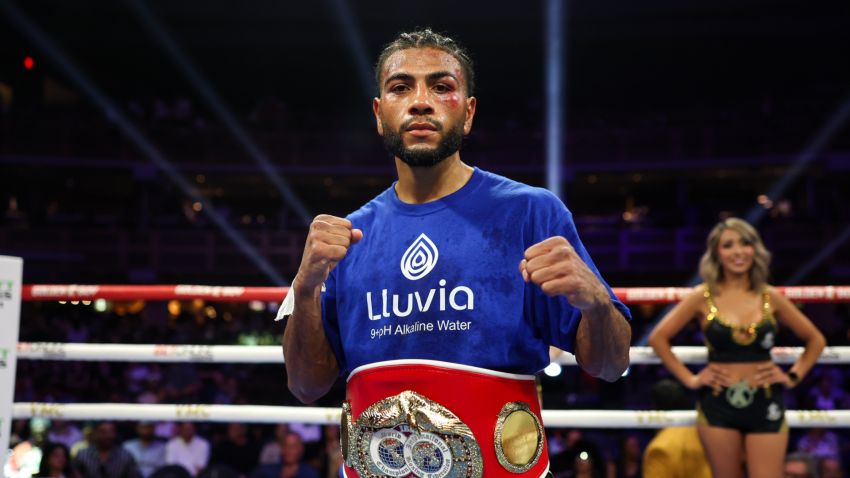 Рэймонд Мураталья отказался от титула IBF в легком весе