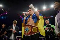 Усик отказался от титула WBO в тяжелом весе. Новым чемпионом мира стал Гловацки