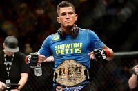 Энтони Петтис пытается отговорить молодых бойцов подписывать контракт с UFC