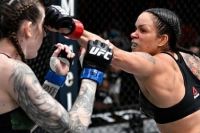 Аманда Нуньес уничтожила Меган Андерсон на UFC 259