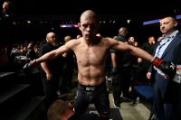 UFC 223: Джо Лоузон досрочно уступил Крису Грицмахеру