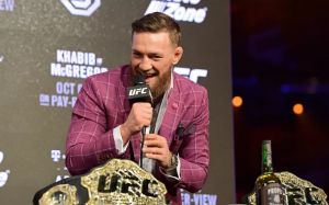 Конор МакГрегор проведет в UFC еще как минимум восемь боев