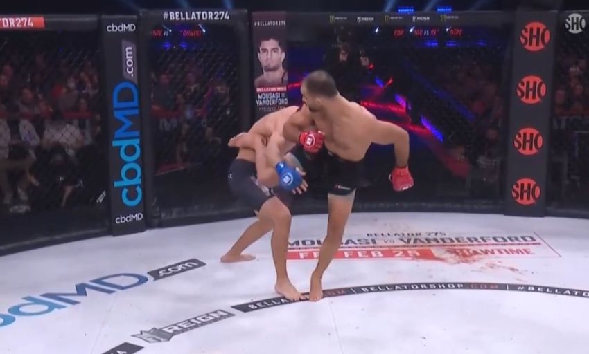 Видео боя Андрей Корешков - Ченс Ренкаунтри Bellator 274