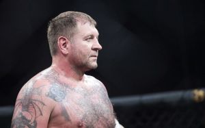 Александр Емельяненко рассказал, из-за кого он бросил пить
