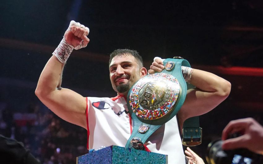 Агит Кабайел стал полноценным чемпионом WBC